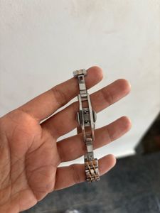 Elegant Women&#39;s Watch