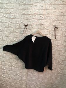 Batwing Sleeve top👜🕶️