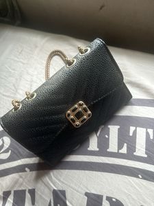 Chic Black Shoulder Bag