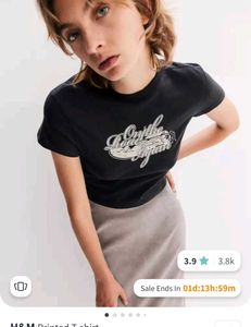 H&amp;m Woman Crop Top .
