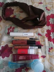 Mixed Makeup Bundle With A Freebie💘