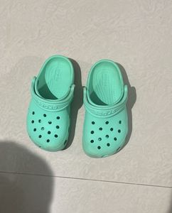 Crocs - Mint Green - Size C9