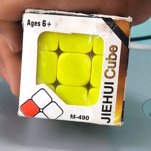 RUBIK CUBE