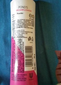 Pond&#39;s Dreamflower Compact