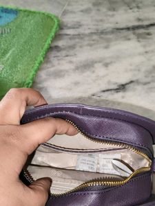 Van Heusen Sling Bag