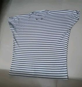 Black And White Lining Women Tshirt