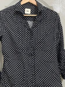 Max Shirt In Size Medium