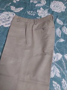 A Raymond Straight Fit Old Money Pant