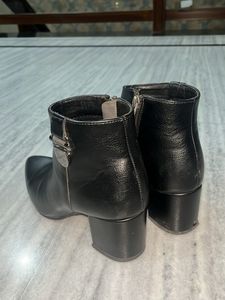 Black Block Boots