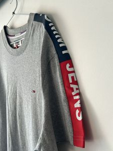 Tommy Jeans Grey Tee XL