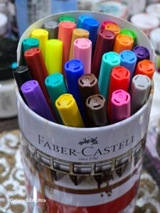kids colouring pens