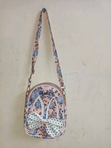Combo Of Sling Bag And Hair Clip 💢💢