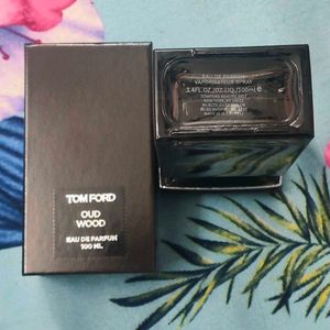 Sale Alert🚨 Tom Ford Oud Wood Perfume