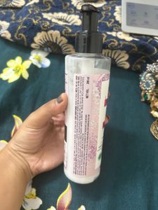 Beauty &amp; Planet Leave-In Conditioner