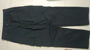 Combo Black Cargo And White Parachute