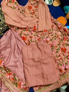 Kurti Set For Women In Peach Colour , Floral