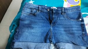 Denim hot pants