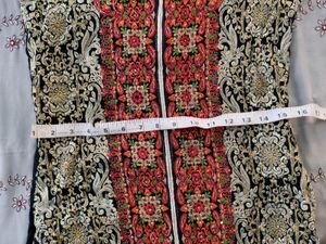 Fully Embroided Front Slit Kurta