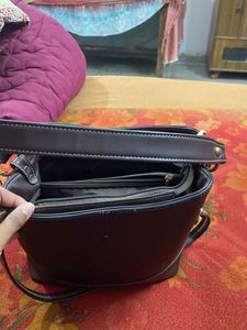 Get Adisa Bag In Good Conditioned