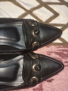 Black Carlton London Loafers