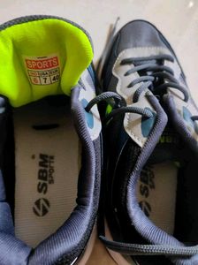 Sports Shoes