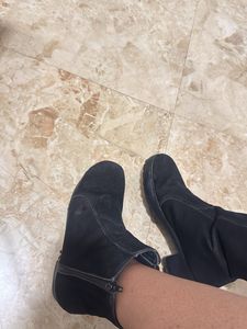 Black Boots