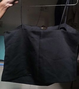 H&amp;M New Bow Statement Top
