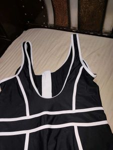 Basic Swimsuit With Chain In Front