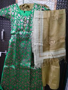 Kurta With Skirt And Dupatta
