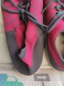 Like New Sports Shoes For Women