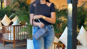 Chic Black Cold Shoulder Top