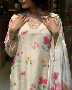 Tabby Silk Floral Kurta Set