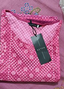 Magenta &amp; White Floral Printed Kurta