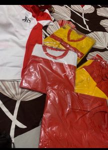 Anyone Tshirt 100