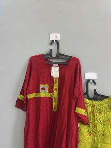 Red &amp; Green Kurta Set (XXL)