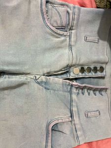 High Waisted Jeans