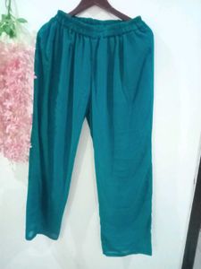 Pakistani Suit With Beautiful Dupatta