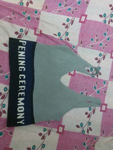 Grey Croptop  . Stretchable.  Xs But Fits Someone