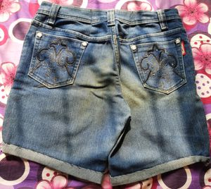 denim shorts, designed pockets, size 30