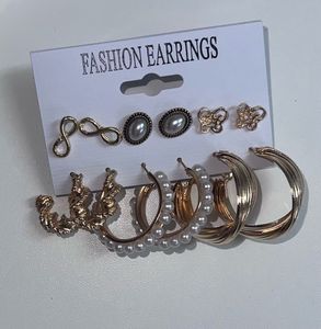 Combo 4 earing set and 1 pendant