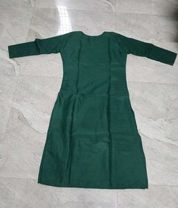 Green Embroidered Kurta