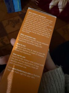 Derma Co Hyaluronic Sunscreen SPF 50