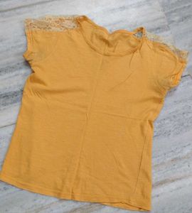 "Girls' Fashion T-shirt With Net Sleeve Detail"