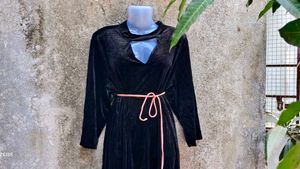 4.22.12 BLACK CUTE DRESS