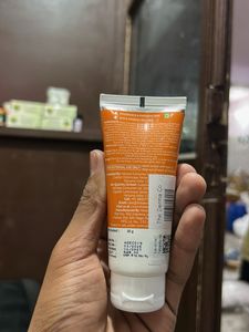 50 g1% HyaluronicLong LastingSunscreen