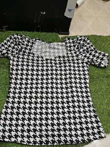 Black And White Top for Girl Printed