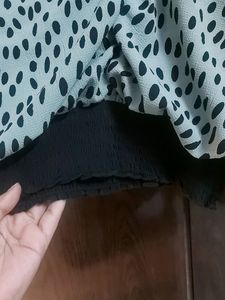 💥Antheaa brand sea green color baggy,style top🌈Totally new,have just once wored,NO FLAW✔🆕