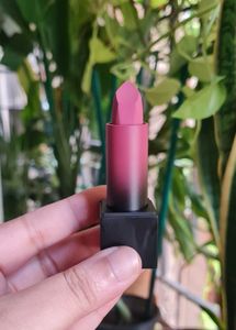 Huda Beauty Lipstick