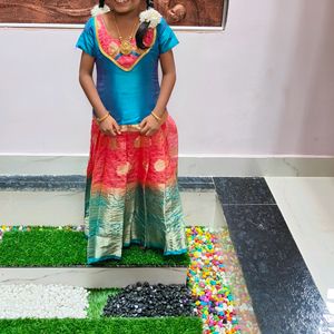 Pattu Pavada