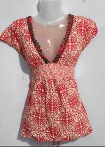 Red & White Patterned Top